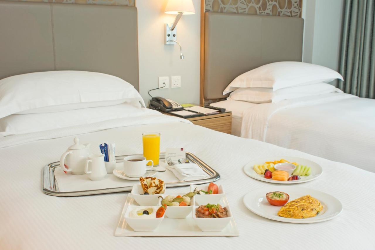 Majestic Arjaan By Rotana - Manama Aparthotel Exterior photo Room service