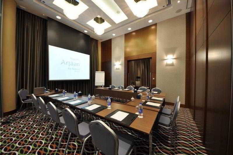 Majestic Arjaan By Rotana - Manama Aparthotel Exterior photo Meeting room