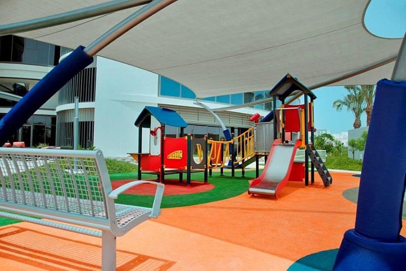 Majestic Arjaan By Rotana - Manama Aparthotel Exterior photo Playground