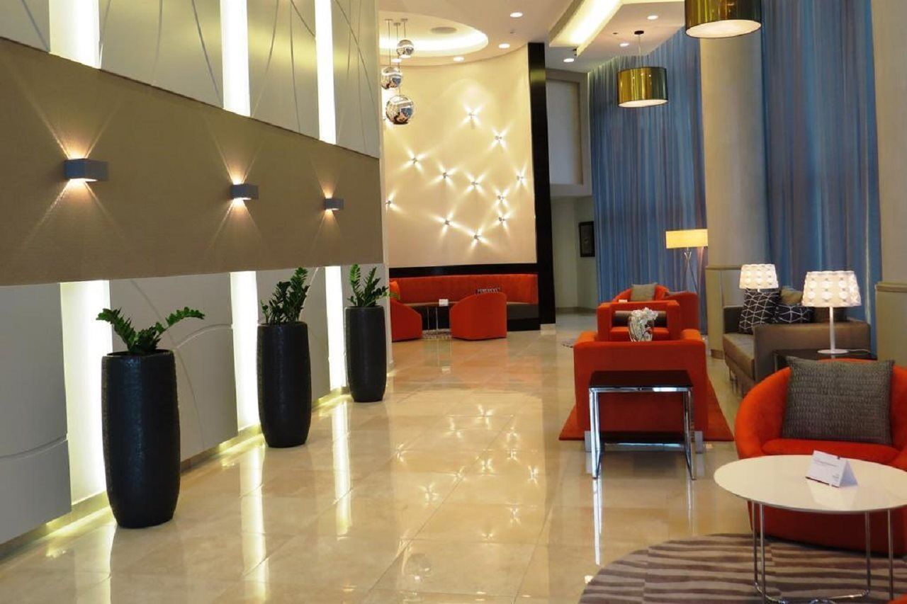 Majestic Arjaan By Rotana - Manama Aparthotel Exterior photo Lobby